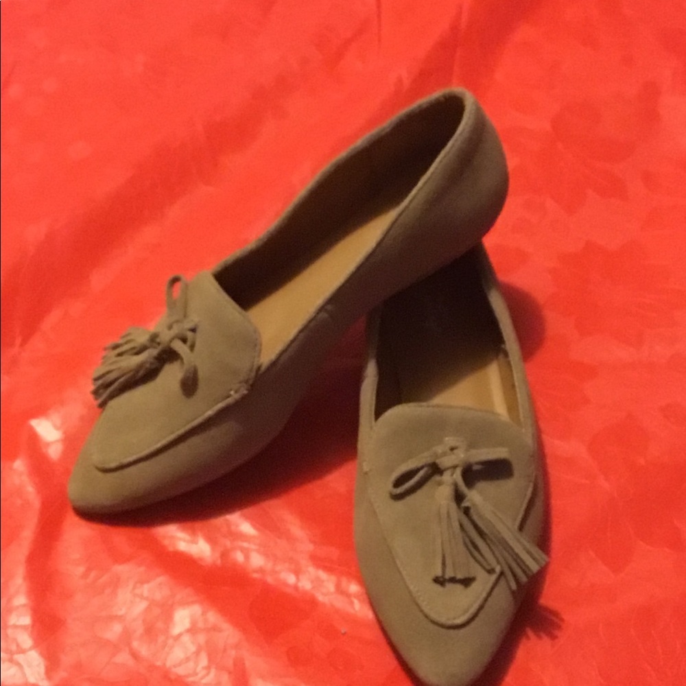 Tan flats